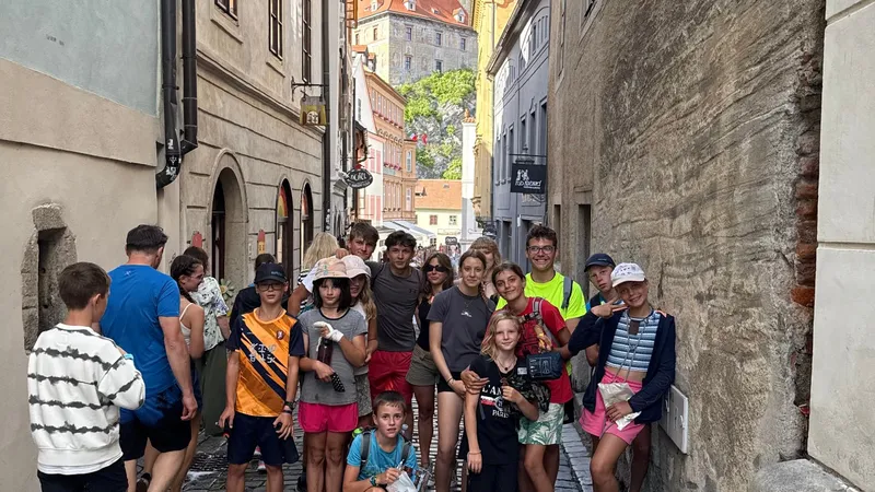 Messenger_creation_FED30678-8B49-47F9-93A5-ACC3D4A81EF2